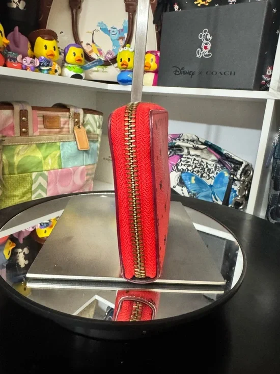 Coach x Disney Mickey Mouse Zip Wallet - Picture 5 of 9